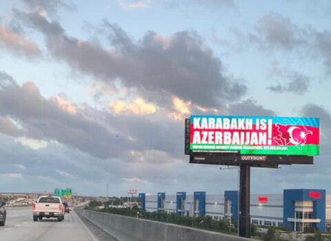 Mayamidə “Karabakh is Azerbaijan” yazılmış lövhələr asıldı – FOTOLAR