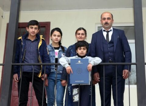 Daha 4 rayonda şəhid ailələri və Qarabağ müharibəsi əlillərinə ev verildi – FOTOLAR