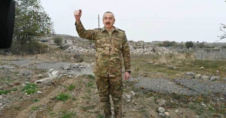 “Birlik, güc, şəhidlərimiz hesabına şərtlərini Paşinyanın başına vurduq” – VİDEO “Birlik, güc, şəhidlərimiz hesabına şərtlərini Paşinyanın başına vurduq” – VİDEO