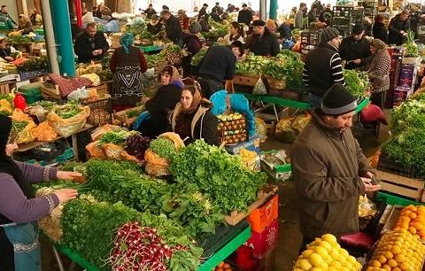 ənkəran bazarı bağlandı: Korona tüğyan edir