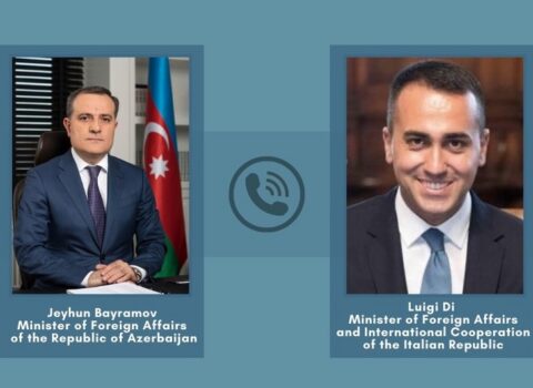 Ceyhun Bayramov İtaliya XİN başçısı ilə Qarabağdakı son vəziyyəti müzakirə etdi