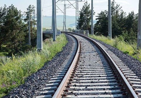 Bakıda dəmiryolu məntəqəsindən oğurluq etmək istəyən dəstə SAXLANILDI