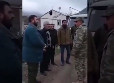 Ermənilər Azərbaycan zabitinə bax belə yalvarır – VİDEO