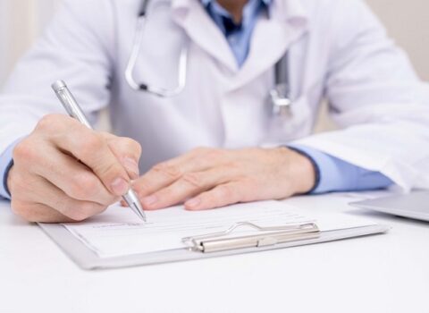 Azərbaycanda daha bir həkim koronavirusdan öldü – FOTO