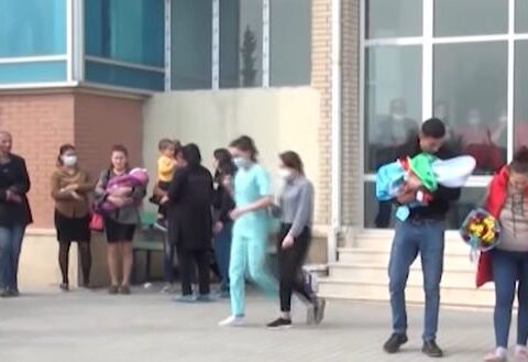 “Bir ölüb, min dirilirik”: Hərbçimizin Mübarizi dünyaya gəldi – VİDEO