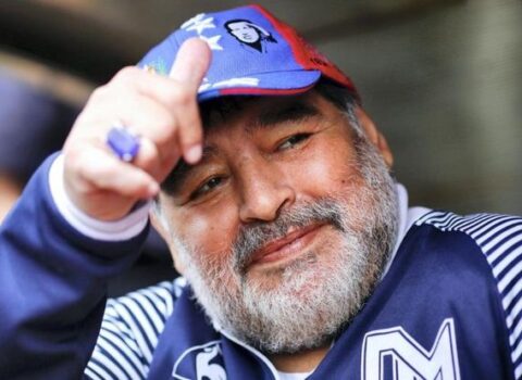 Bu stadiona Maradonanın adı verildi