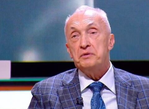 Koronavirusa yoluxan baş infeksionistin vəziyyəti pisləşdi