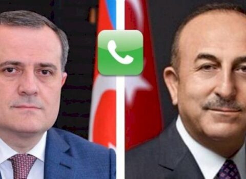 Mövlud Çavuşoğlu ilə Ceyhun Bayramov telefonla danışdı