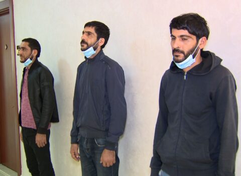 Kafe və mağazalardan oğurluq edən 3 qardaş tutuldu – FOTO