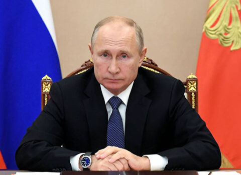 Putin bazar günü gecə təcili Kremlə gəldi