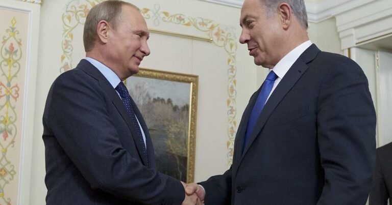 İsrailin Baş Naziri Putindən COVID-19 vaksini istədi