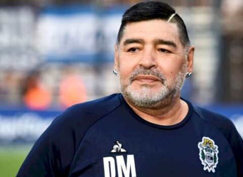 ATV-nin aparıcısının rəsmi adı Maradona imiş… – FOTO