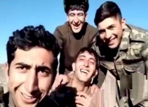 Sevdiyi qızın anasına xəbərdarlıq edən əsgər danışdı: “Sözüm sözdür!” – VİDEO