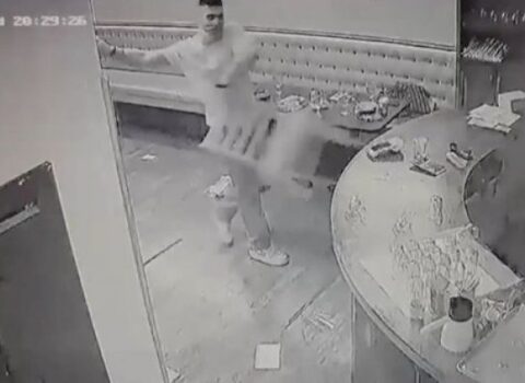 Ermənilər türklərə məxsus restorana hücum etdi  – ŞOK GÖRÜNTÜLƏR