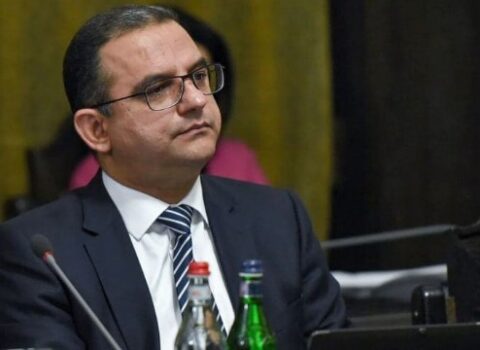 Ermənistanın daha bir naziri İSTEFA VERDİ