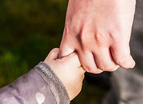 Ana oğluna 16 ad qoydu