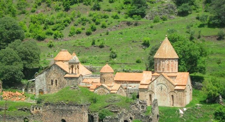 Xudavəng monastır kompleksinin Azərbaycana məxsusluğu barədə məqalə dərc edildi – FOTO