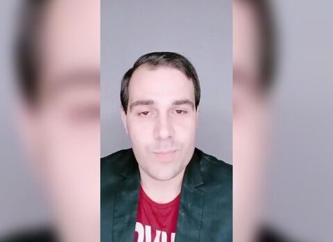 Rusiyalı şəxs: “Müsəlman azərbaycanlılar provoslav kilsələri ilə ermənilərdən daha yaxşı davranırlar” – VİDEO