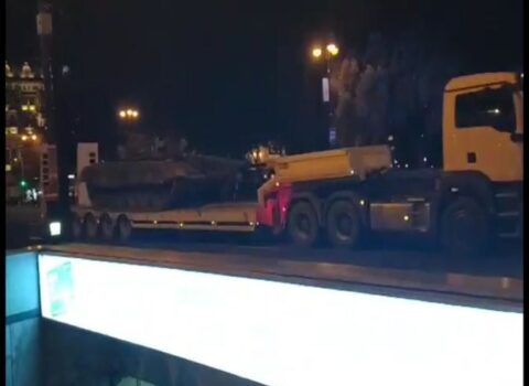 Erməni işğalçılarından götürülmüş hərbi qənimətlər Bakıda – VİDEO