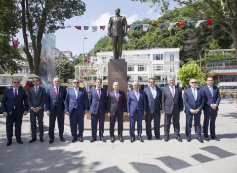 İstanbulda Heydər Əliyevin vəfatının ildönümü ilə bağlı anım mərasimi keçirildi