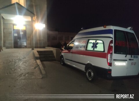 Bakıda avtomobil ahıl qadını vurdu