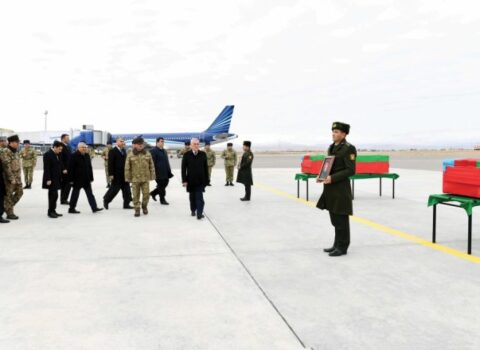 Naxçıvan şəhidlərimizi qarşıladı – FOTO