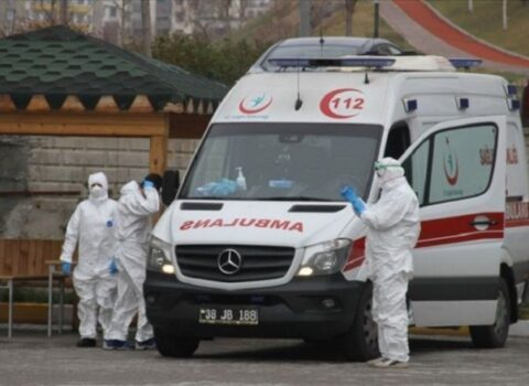 Türkiyədə 56 saatlıq “Evdə qal!” rejimi başladı