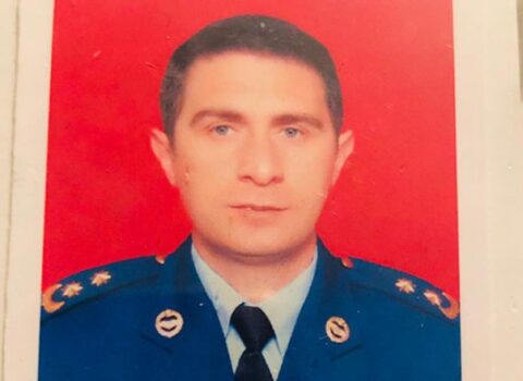 Döyüş yoldaşlarını vurulmuş helikopterdən xilas edən şəhid pilotumuz – VİDEO