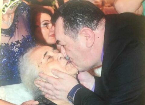 Xalq artistinə AĞIR İTKİ