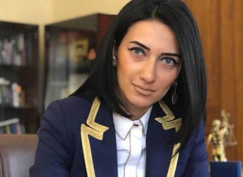 Paşinyanın yeni seçki şüarı: “İstanbul evim, Bakı ocağım, Bayraktar biznesimdir”