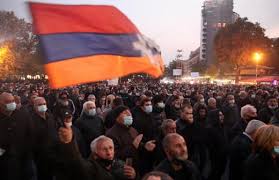 İrəvanda Paşinyana qarşı növbəti mitinq başladı – VİDEO