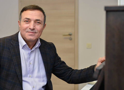 Mənsum İbrahimov: “Belə bir tədbirin Şuşada keçirilməsinin əhəmiyyətini biz sonra görəcəyik”