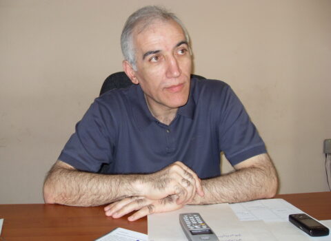 Vahaq Xaçatryan: “Qarabağdakı gəlirlərimizin itkisinin əvəzini küçə ticarəti ilə necə xilas edəcəyik?”