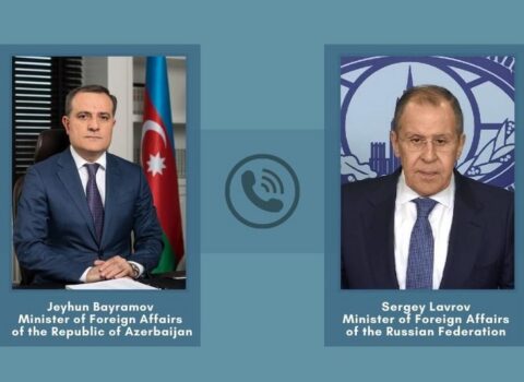 Ceyhun Bayramov Sergey Lavrovla Qarabağ bəyanatını müzakirə etdi