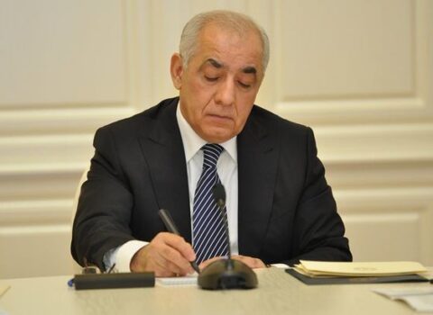 Baş Nazir qərar imzaladı