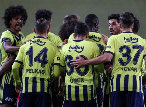 “Fənərbaxça”nın 3 futbolçusunda COVID-19 aşkarlandı