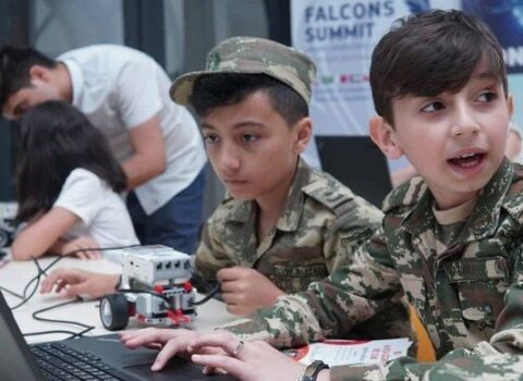 Hərbçilərin uşaqlarına müavinətin verilməsi ilə bağlı layihə ilk oxunuşdan keçdi