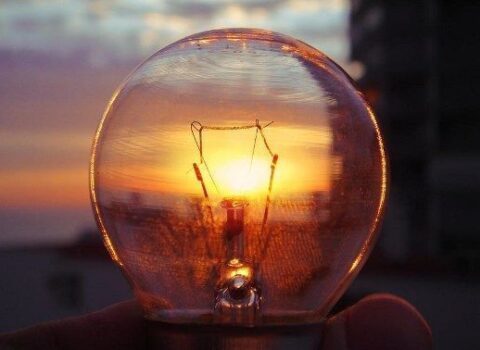 Hökumət elektrik enerjisindən istifadə qaydalarında DƏYİŞİKLİK ETDİ