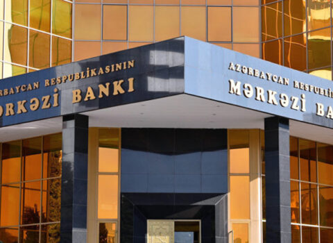 Mərkəzi Bank 5 vəzifəli şəxsi cəzalandırdı