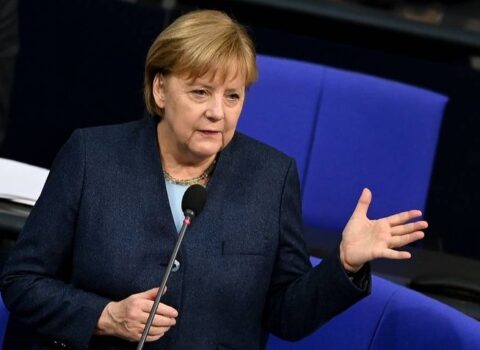 Merkel də sərhədlərin britaniyalılar üçün bağlanmasını istəyir