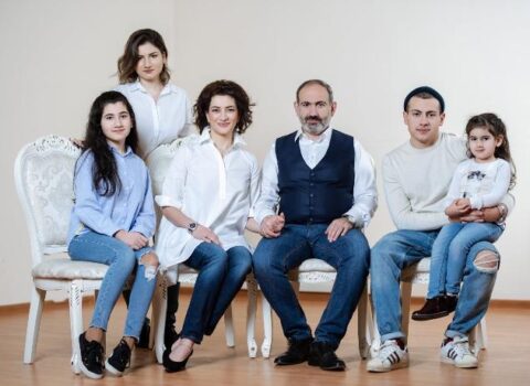 Paşinyan övladlarını xaricə göndərdi –  Anna Akopyan isə…