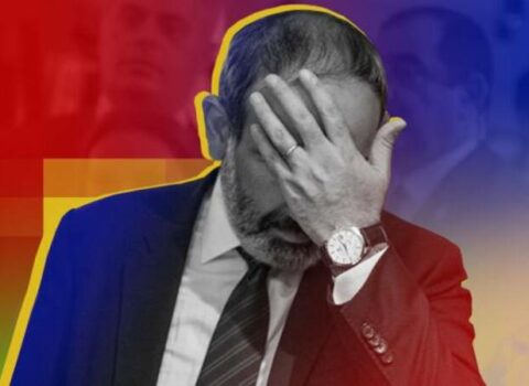 Donuz kababı tüstüsündə “inqilab” -Paşinyanın istefadan başqa yolu yoxdur
