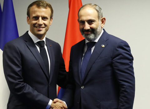 Makron Paşinyanla Qarabağdan DANIŞDI
