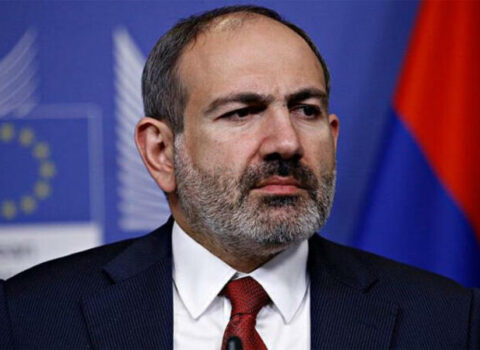 Qiyamçı generalın “ayağına gedən” dövlət başçısı: Sarkisyan Paşinyanı kimlərə və niyə qurban verdi