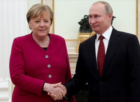 Putin Merkellə Qarabağdakı vəziyyəti müzakirə etdi