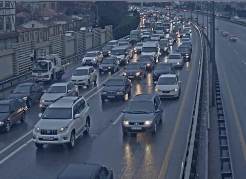 Bakıda QƏZA: Tıxac yarandı – FOTO