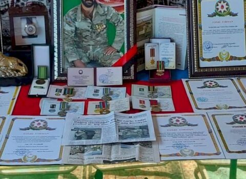 Yaralı komandirini mühasirədən çıxaran şəhid kəşfiyyatçı – FOTO