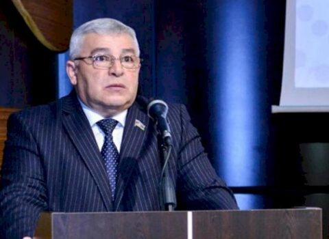Prezident Elman Məmmədovu təltif etdi