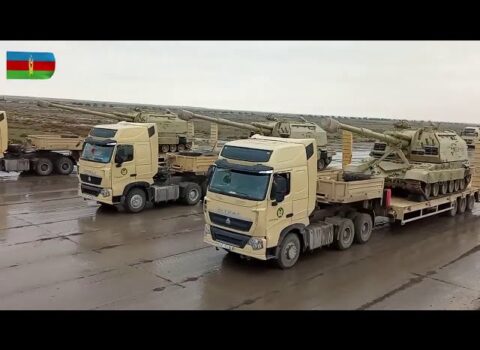 Düşməndən ələ keçirilən hərbi qənimətlərin bir qismi Zəfər paradında nümayiş olundu – VİDEO