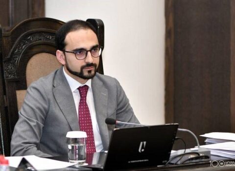 “Bakı və İrəvan sərhədlərin demarkasiyasına dair Rusiyanın vasitəçiliyi ilə danışıqlar aparacaq” – Tiqran Avinyan